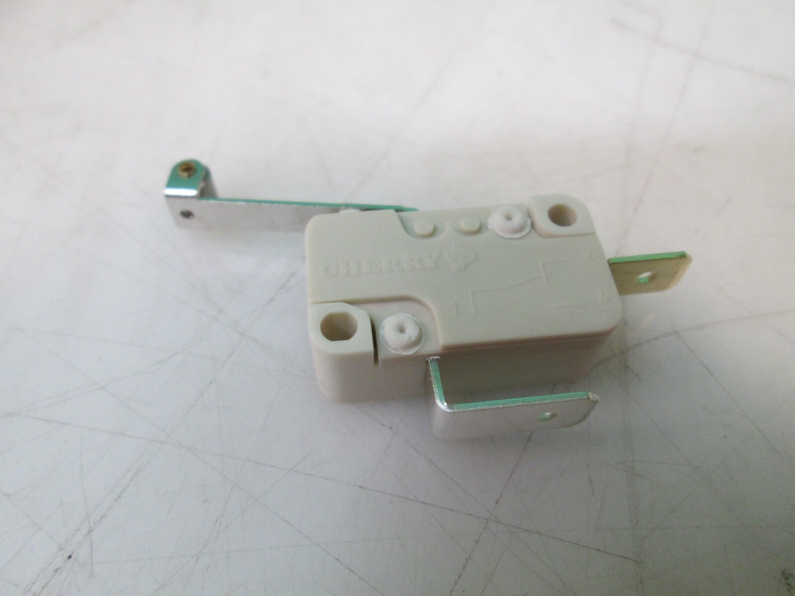 CHERRY 72P D44Y Microswitch Micro Switch 10(3)A 250VAC 1/2 HP 40T125 5E4 NEW