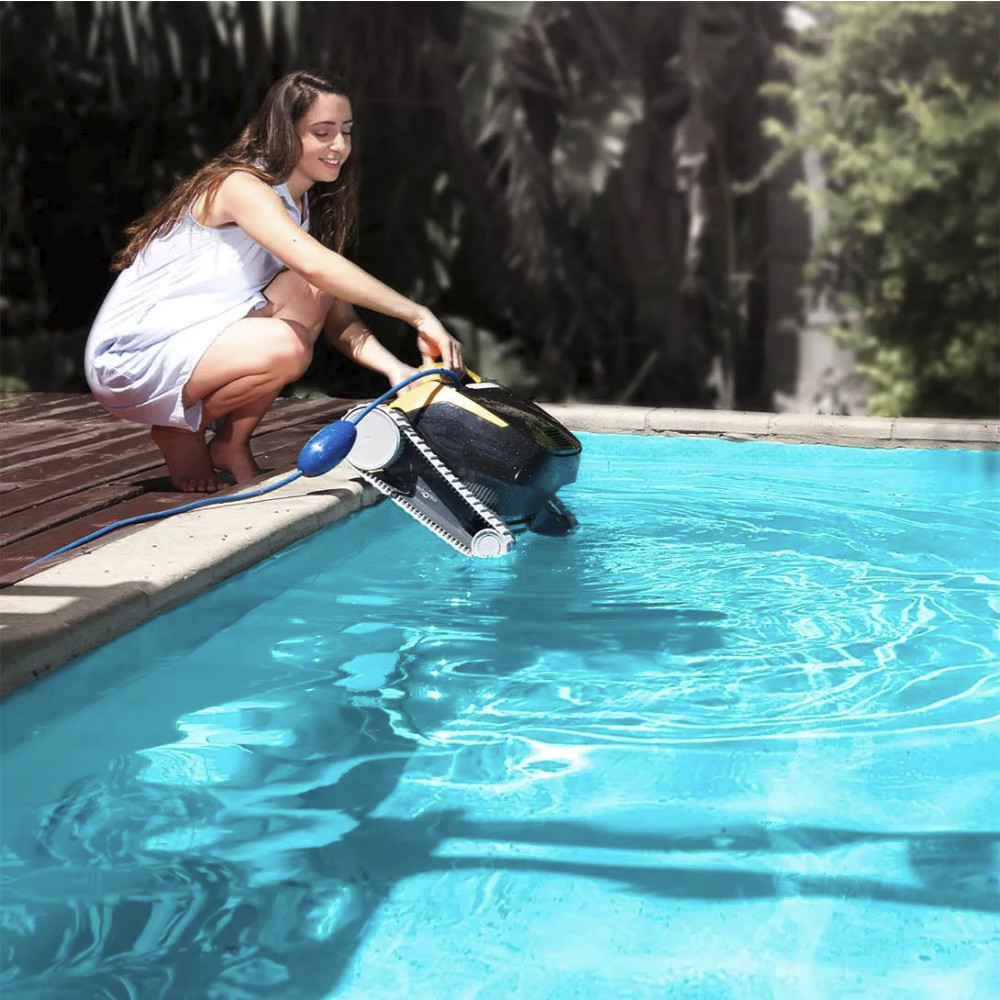 Dolphin™ E20 Robotic Pool Cleaner - Demo Model