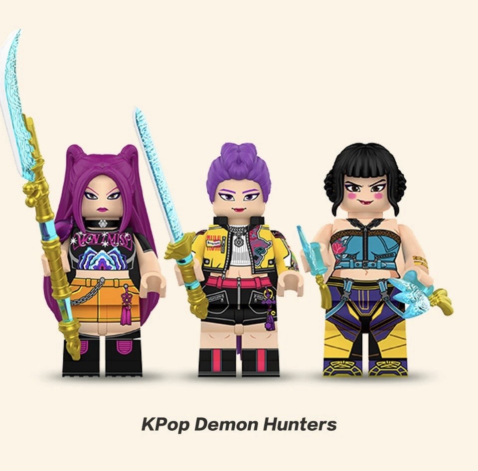 KPop Demon Hunters Mira Rumi Zoey Minifigures Set