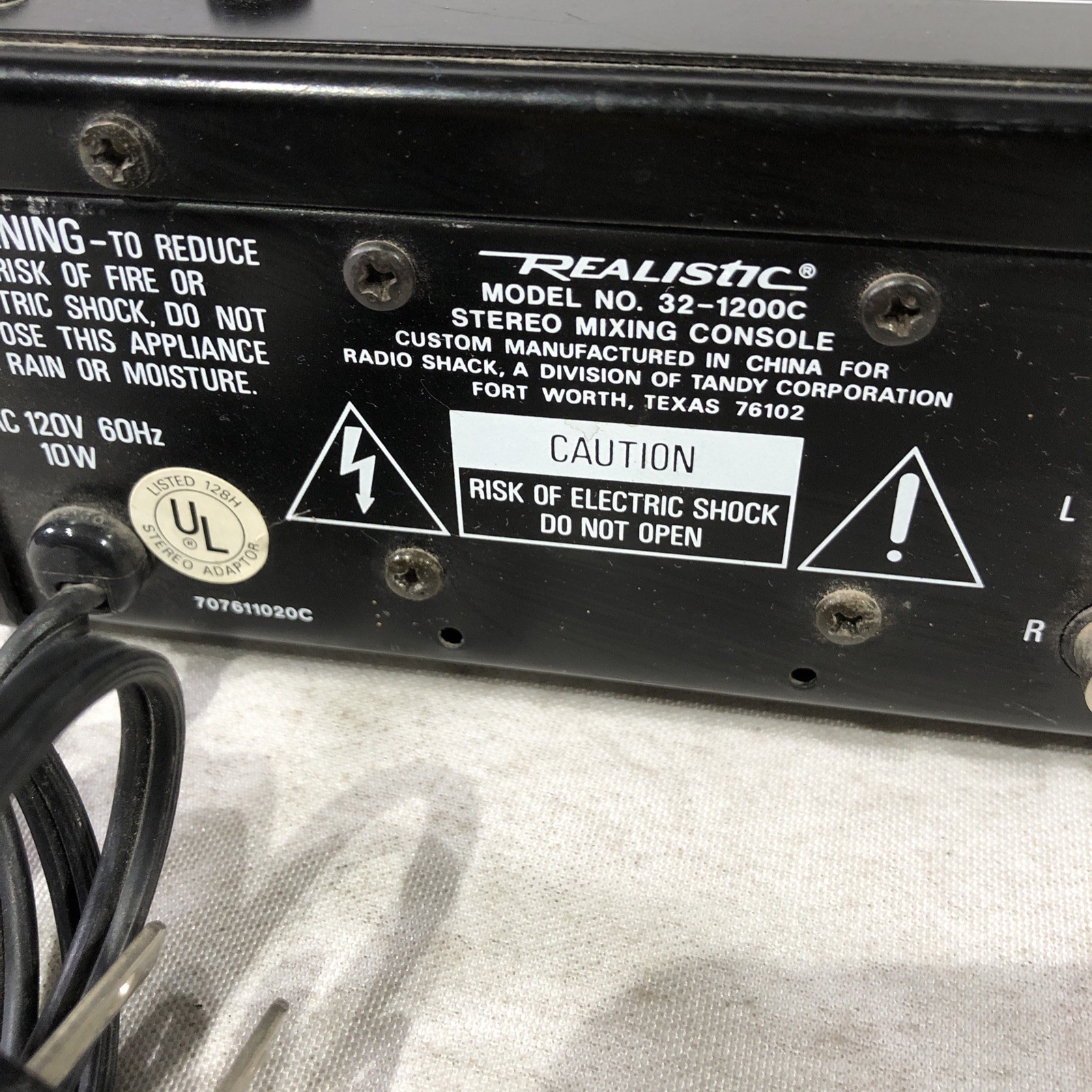 VTG Realistic Stereo Mixing Console Model 32-1200C