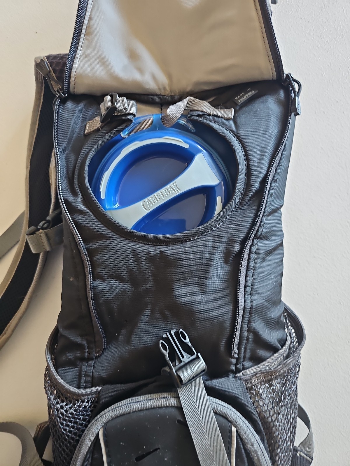 Camelbak LOBO Hydration Hiking Backpack Daypack + UNUSED Bladder | Cleaned