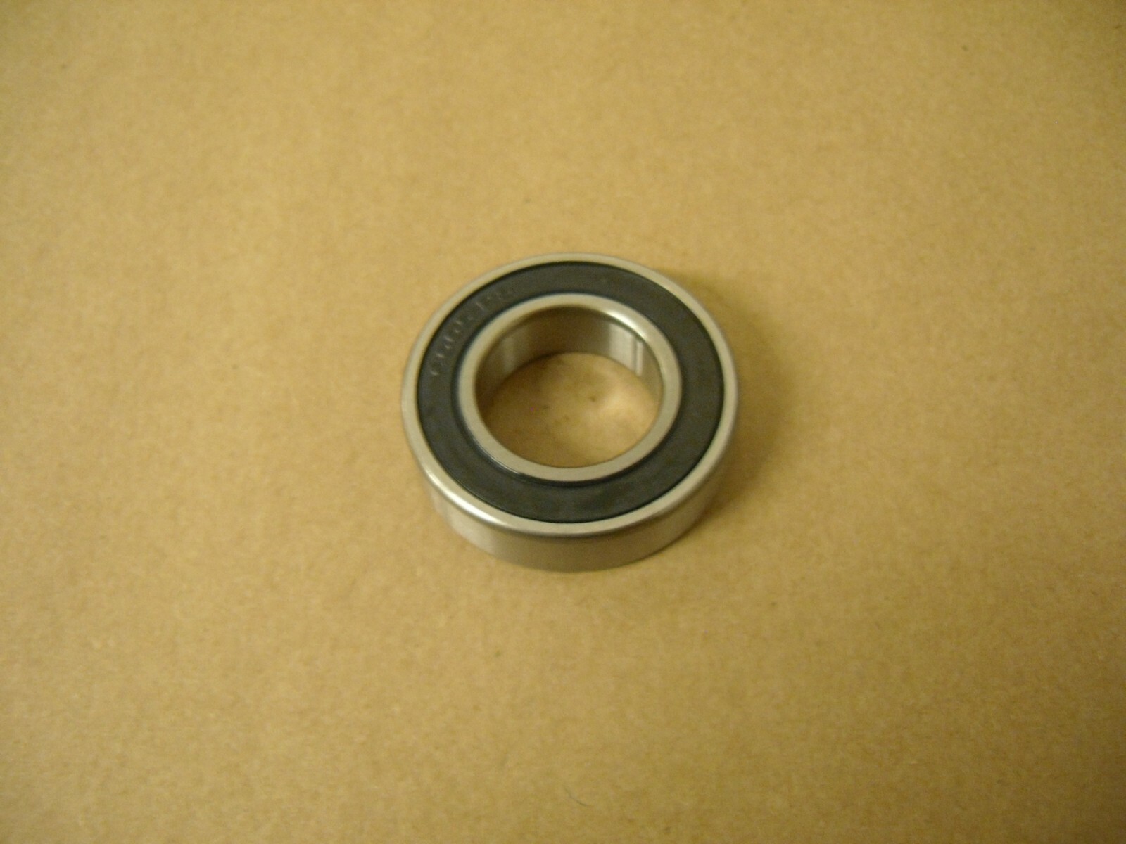 (Qty 10) 6005-2RS BALL BEARING