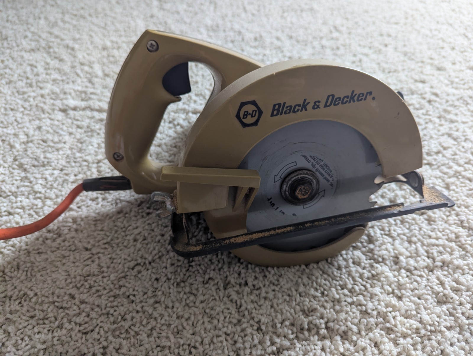 Black & Decker 5 1/2 Compact Circular Saw Model 7300 Type 1 Made in USA