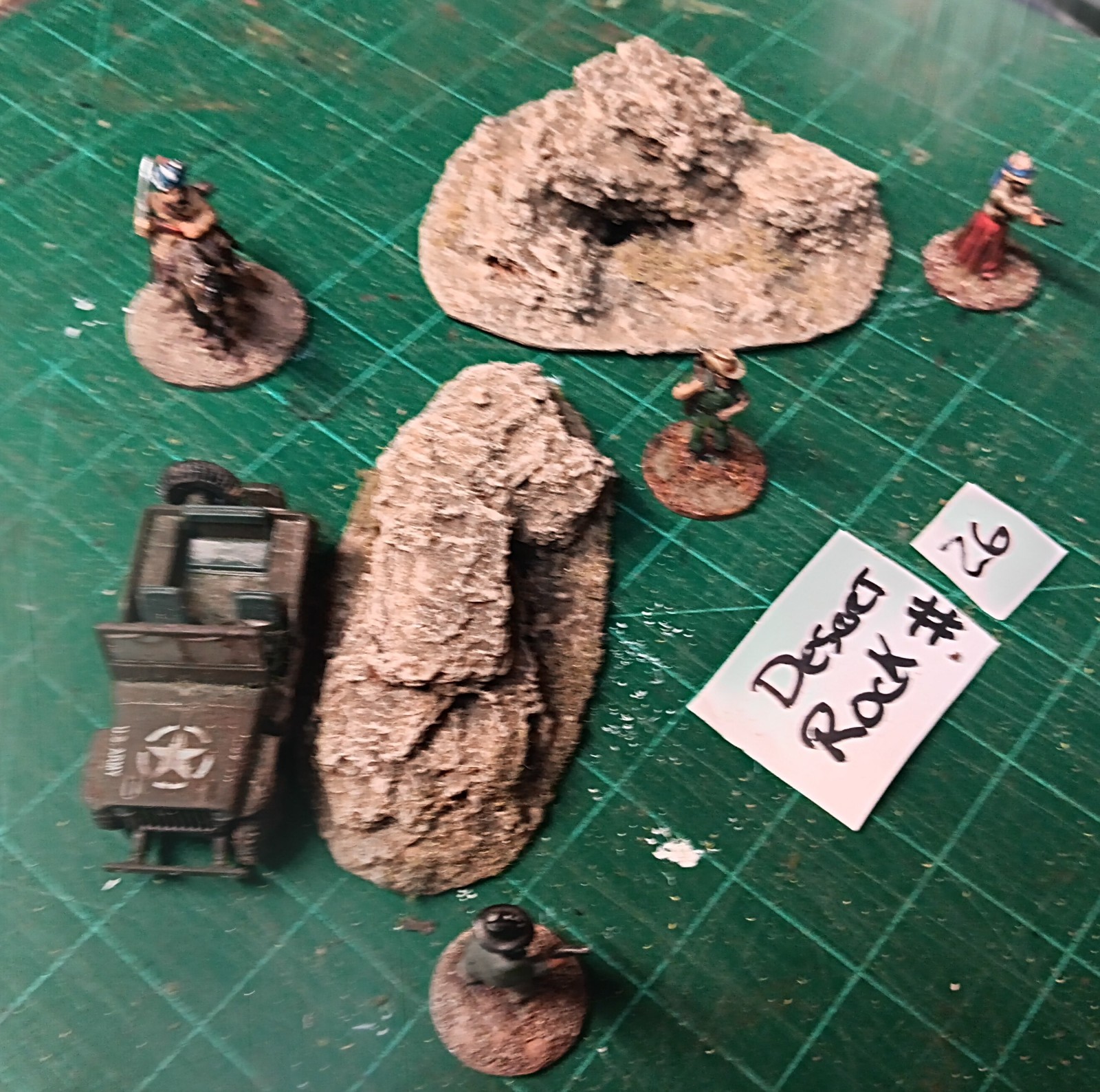 Warhammer fantasy,D&D,LOTR,Frostgrave, wargaming  2 x Desert rock terrain #26