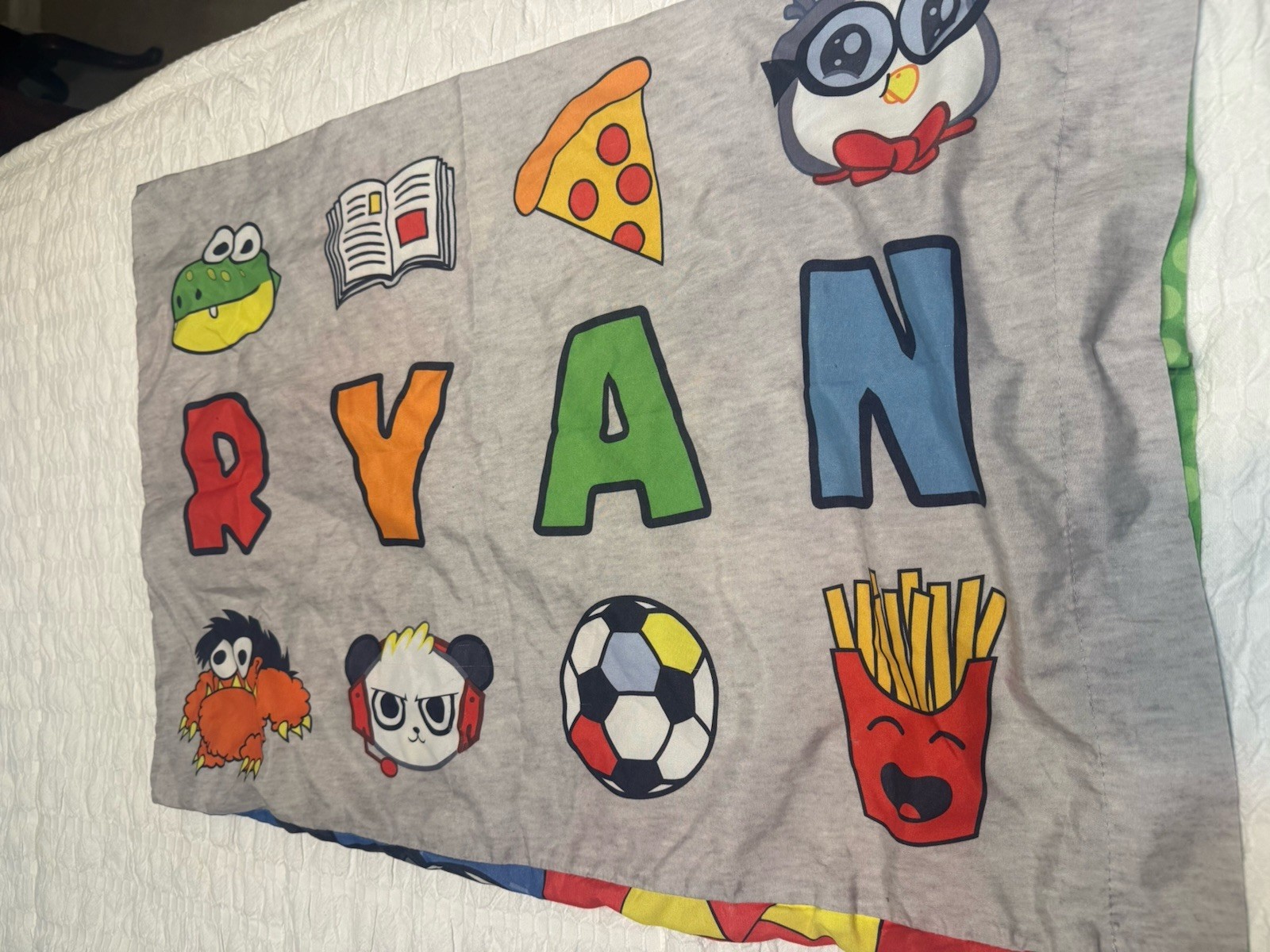 Ryan’s World GUC Pillowcase Smoke Free
