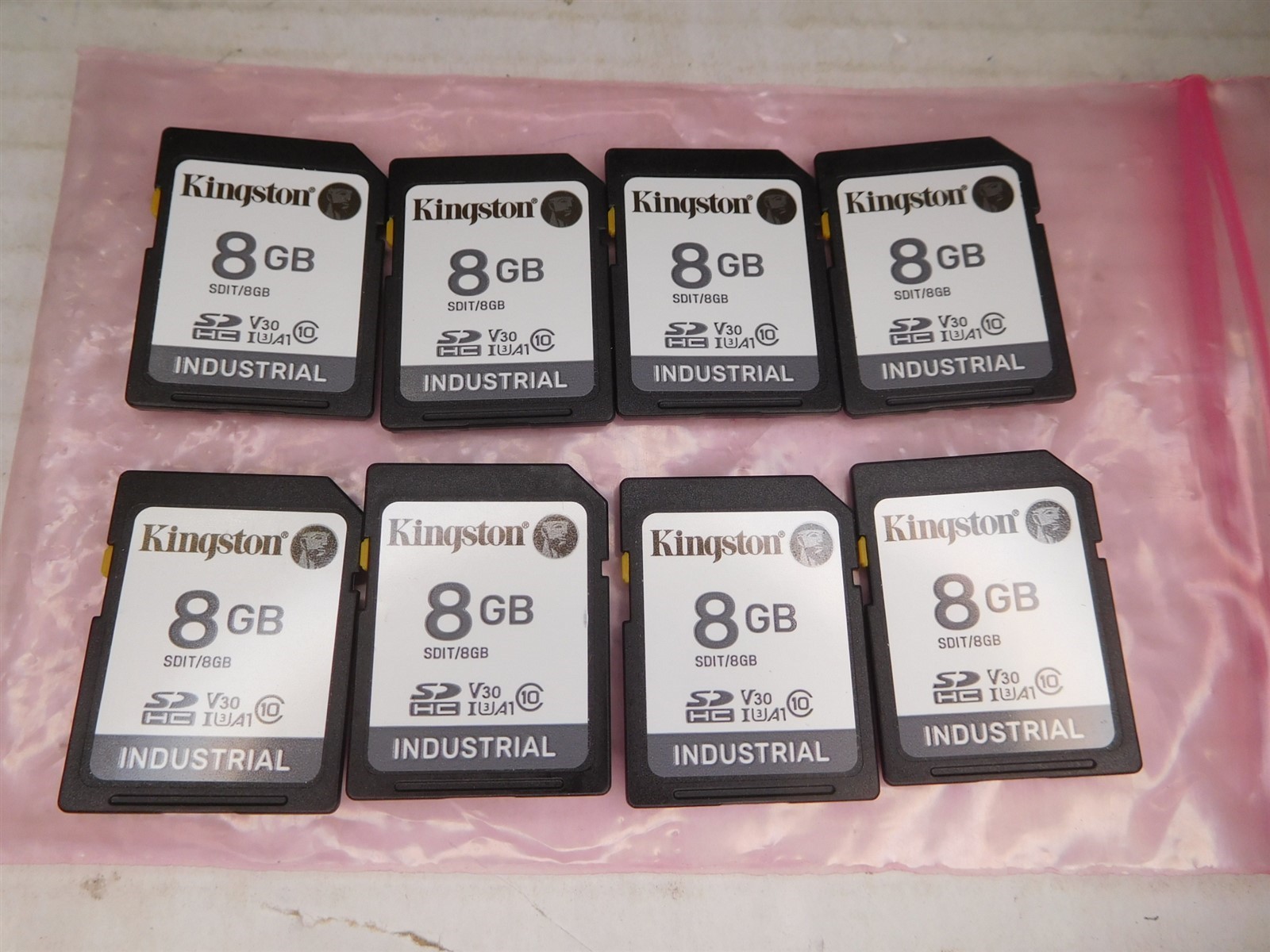 (8) Kingston 8GB Industrial Grade SDHC SDIT/8G V30 SD Cards NEW (040726)