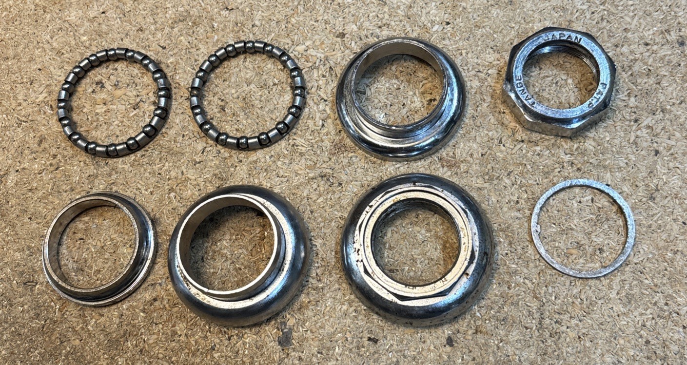 Tange 1” threaded headset Good Functional Condition