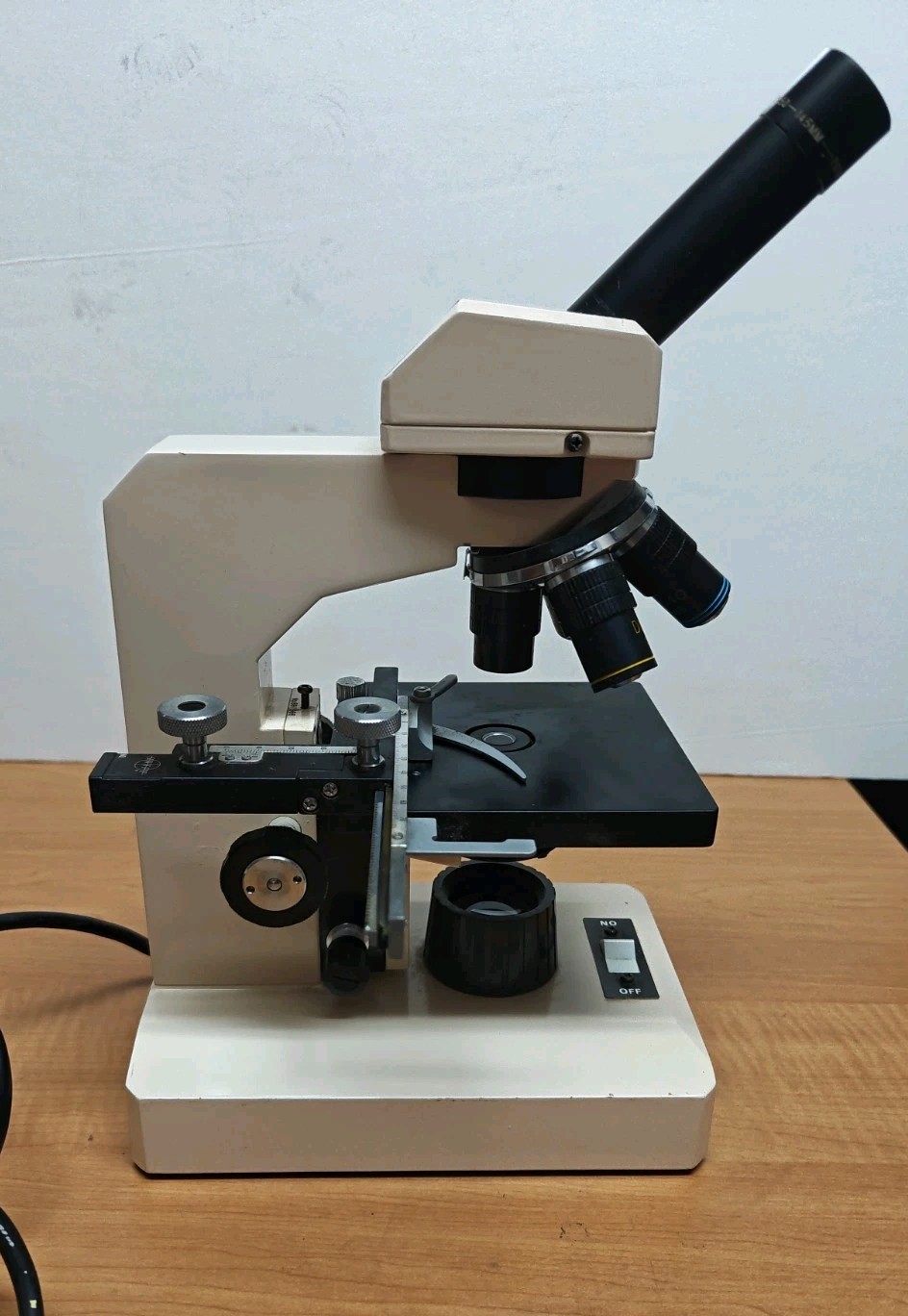 Vintage Swift M3200 Biological Microscope