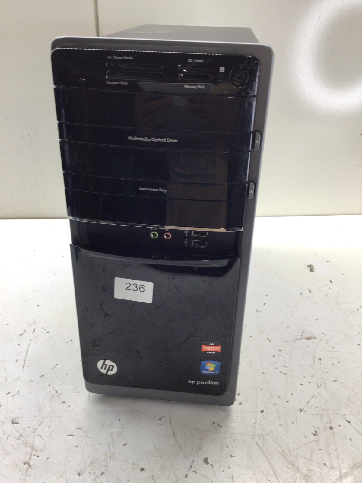HP Pavilion p7-1137c AMD A6-3600 APU with Radeon HD Graphics 2100MHz 6GB NO HDD