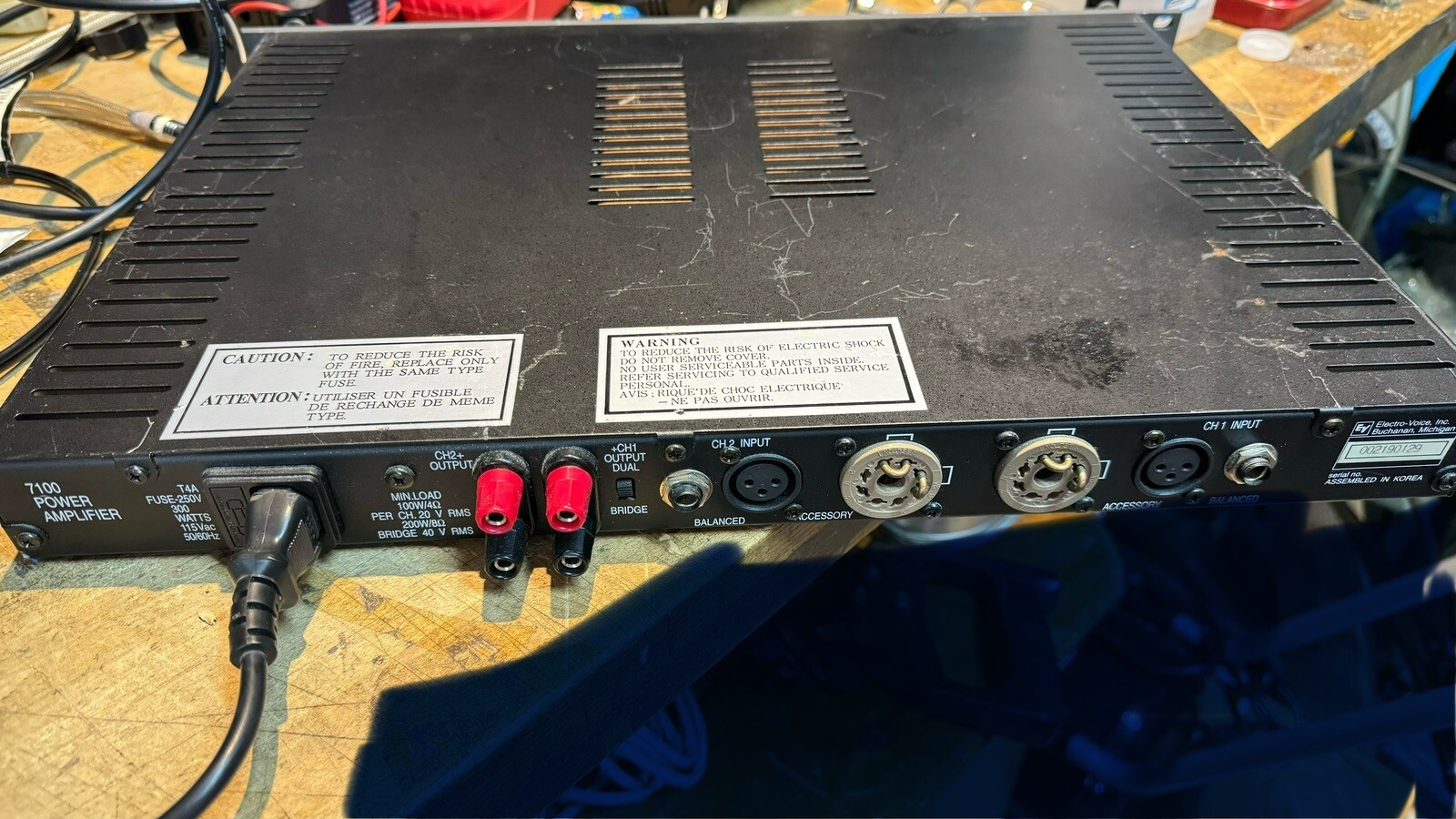 amplifier  EV 7100