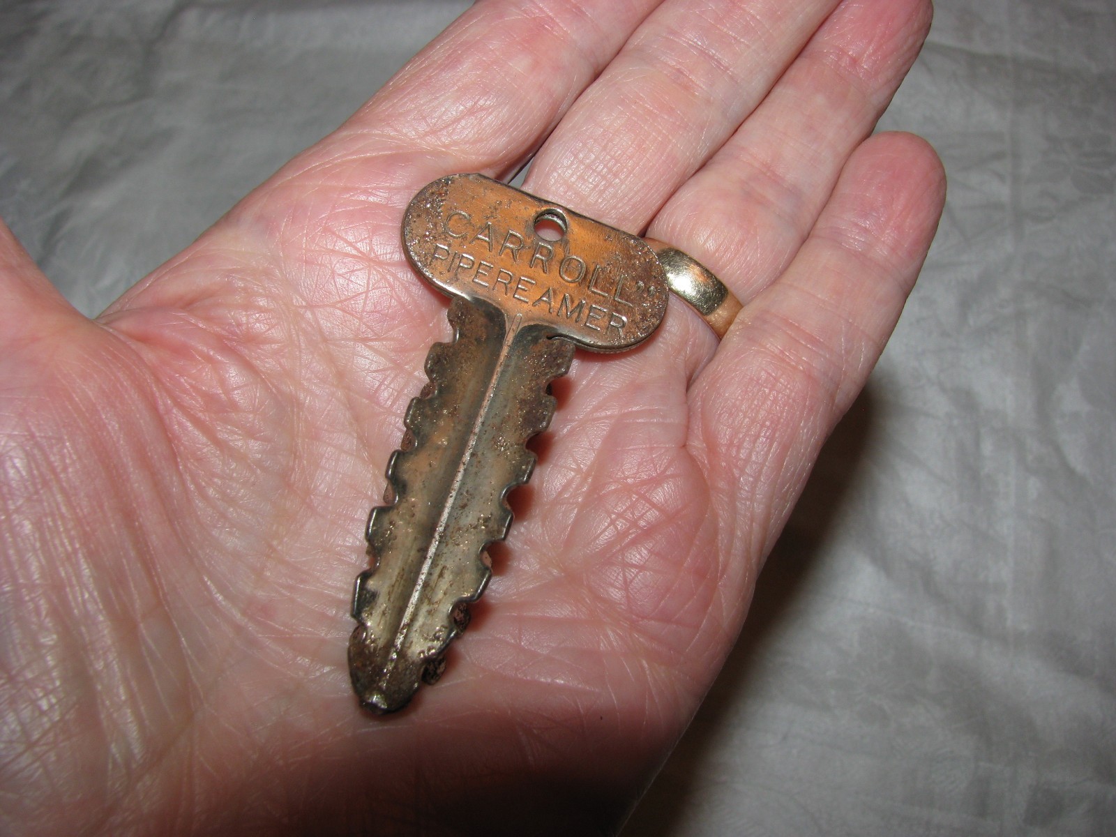 VTG Carroll Pipereamer Metal Four Sided Key