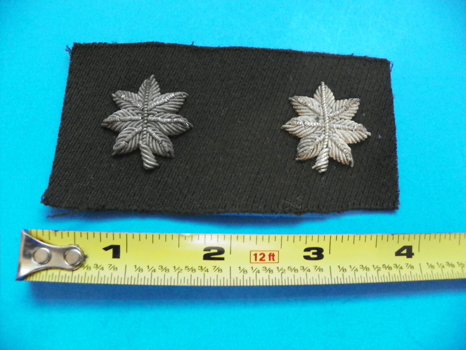WWII ORIGINAL U.S. ARMY LT COLONEL MATCHED PAIR COLLAR INSIGNIAS (BROWN)-NO GLOW