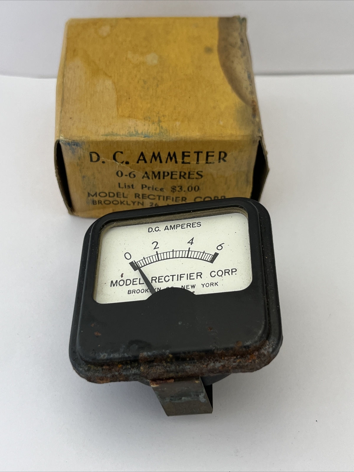 VINTAGE MODEL RECTIFIER CORP D.C. AMMETER 0-6 AMPERES STEREO PART