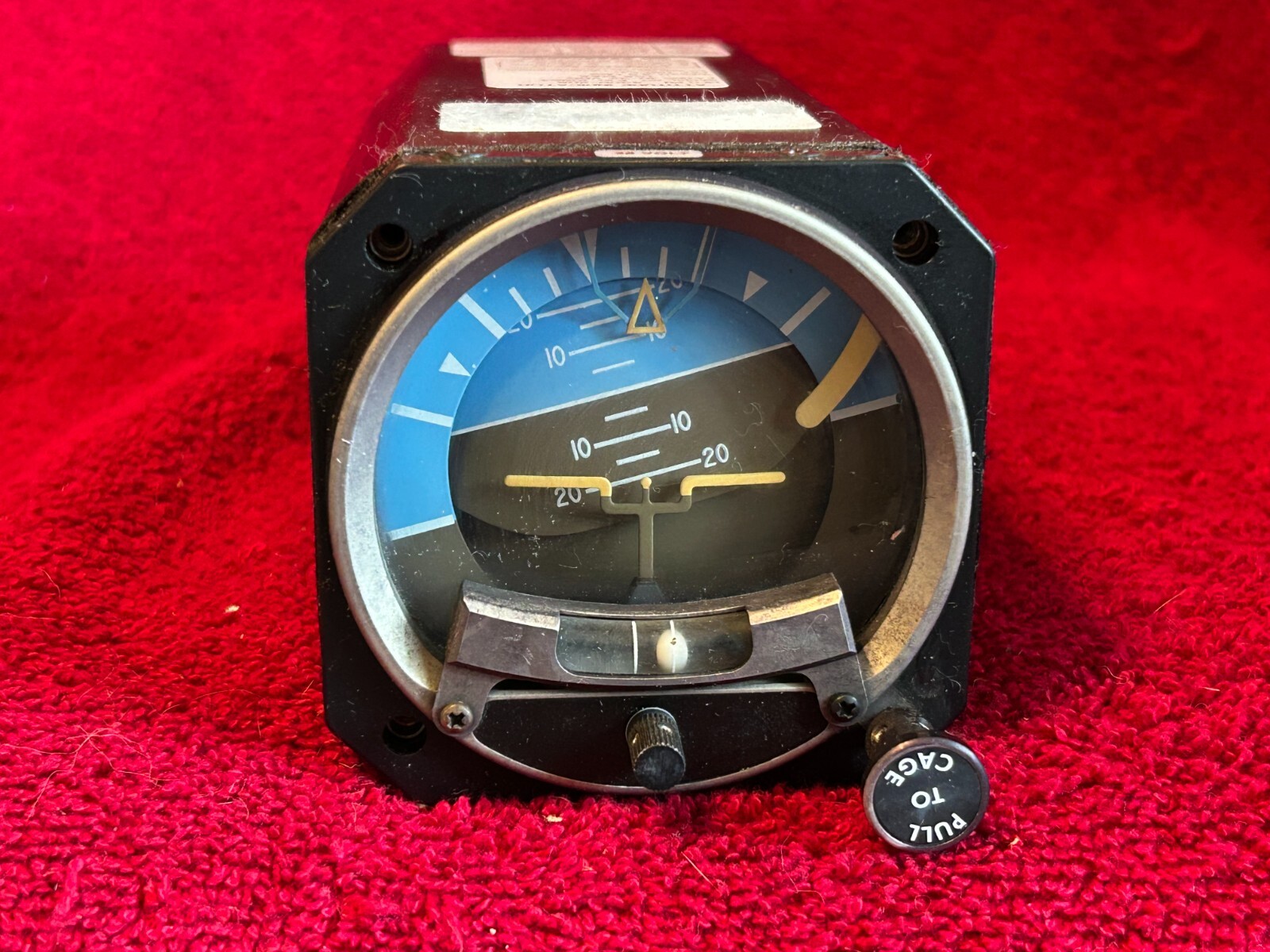 MID-CONTINENT INSTRUMENT ATTITUDE INDICATOR P/N 4300-208 WITH CONNECTOR