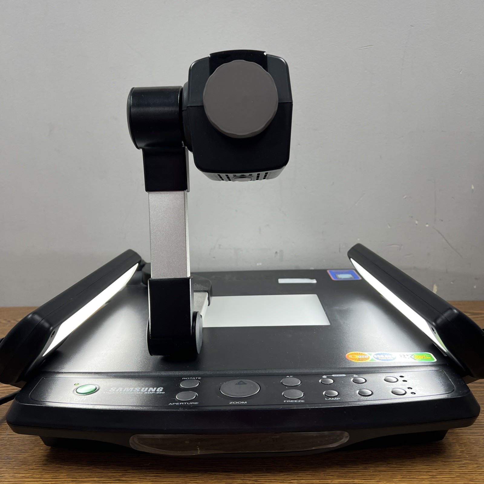 Samsung SDP-950 Digital Presenter Document Camera With Case and Accessories