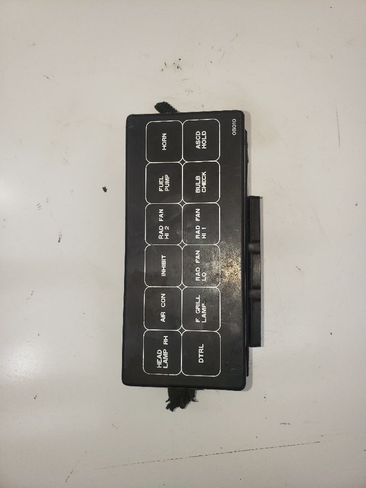 Used Fuse Box Engine fits: 1993 Mercury Villager  Grade A
