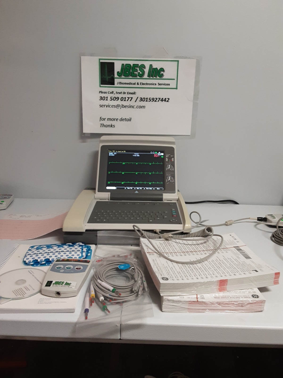 GE MAC 5500 HD EKG , with all new accessories 60 day free waranty and retun incl