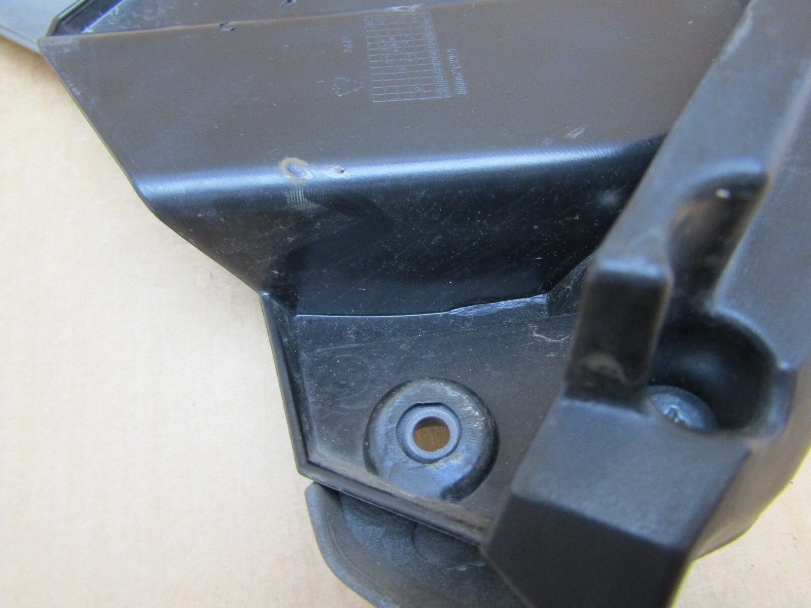 Benelli BN 125 E5 2022 2,495 miles left side fairing panel (13869)