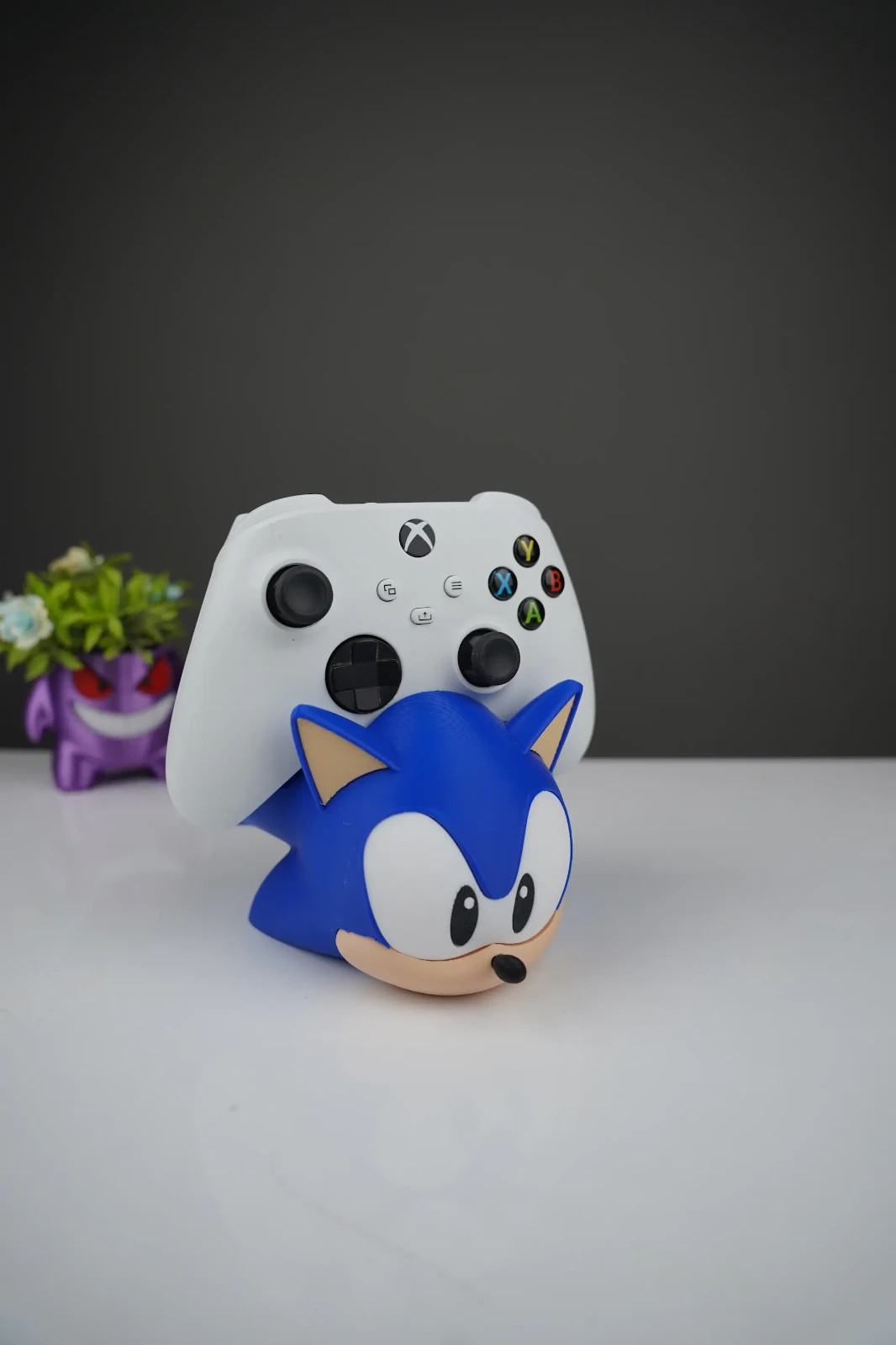 Xbox Sonice the Hedgehog Remote control holder Minor assembly required