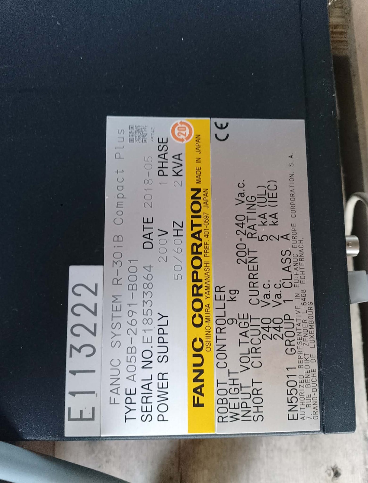 2 Fanuc SR-3𝑖A robot system - complete only