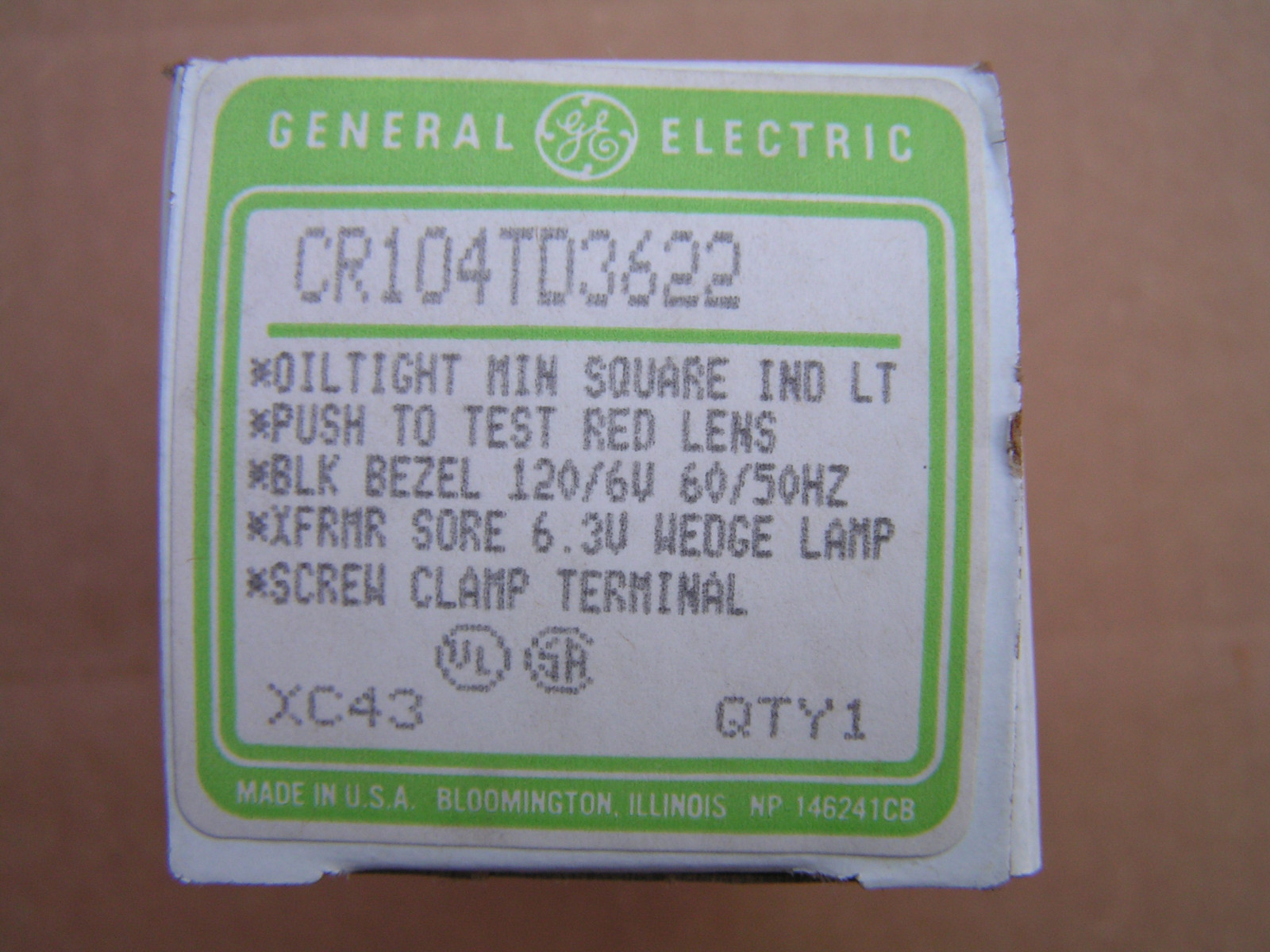 GE CR104TD3622 Oil Tight Push Button Red 120V NEW!!! Free Shipping