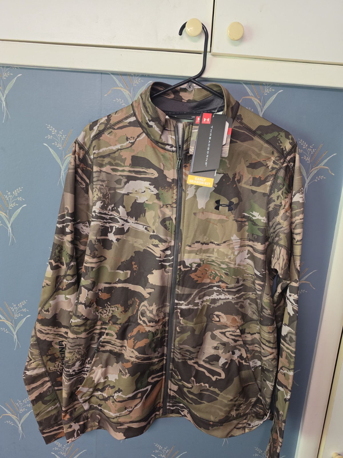 Under Armour Mens UA Sprint Hybrid Jacket Mid Season Camo Large L 1313917 NWT