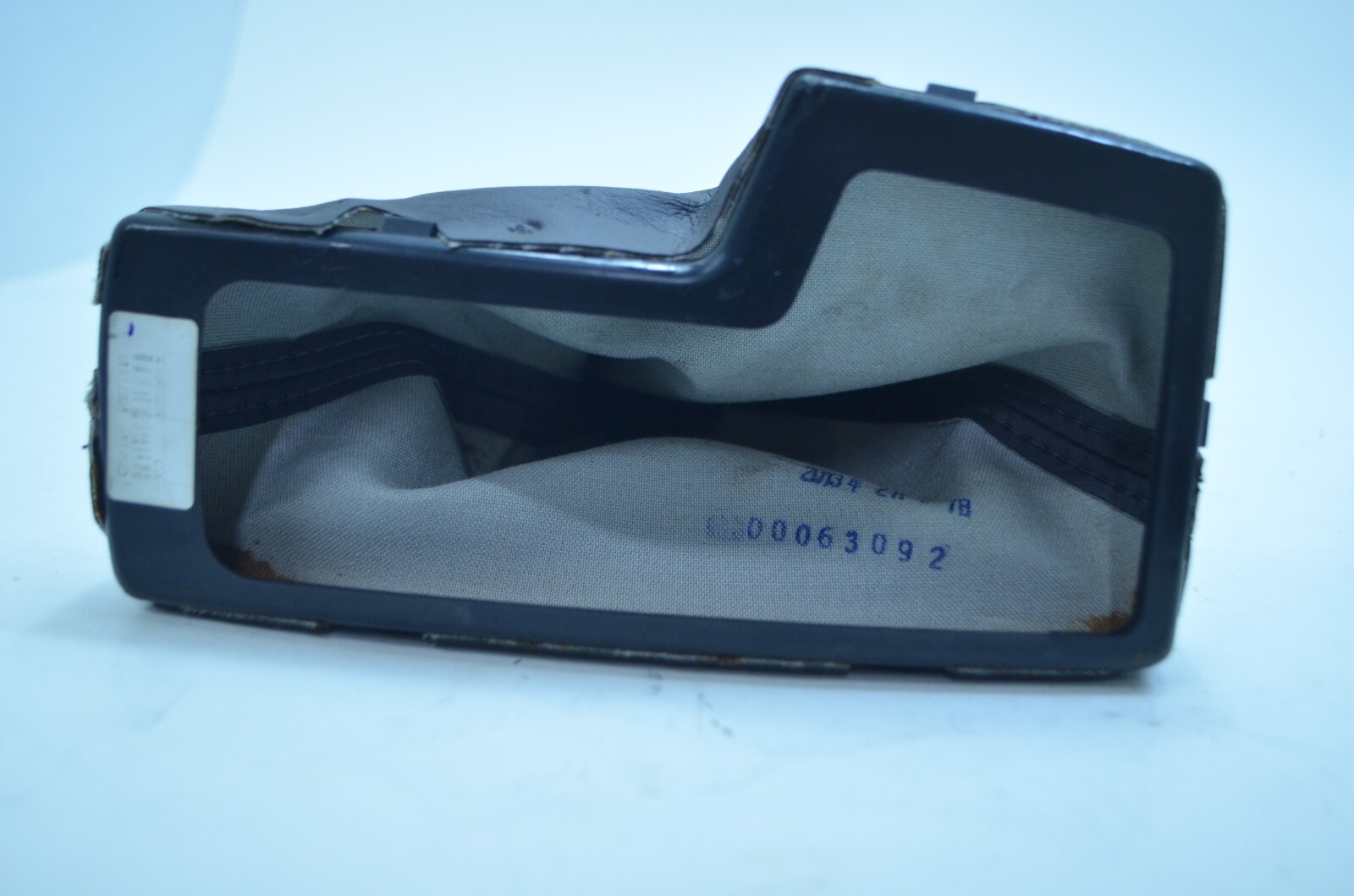 10-13 BUICK LACROSSE AUTOMATIC TRANSMISSION SHIFTER BOOT OEM