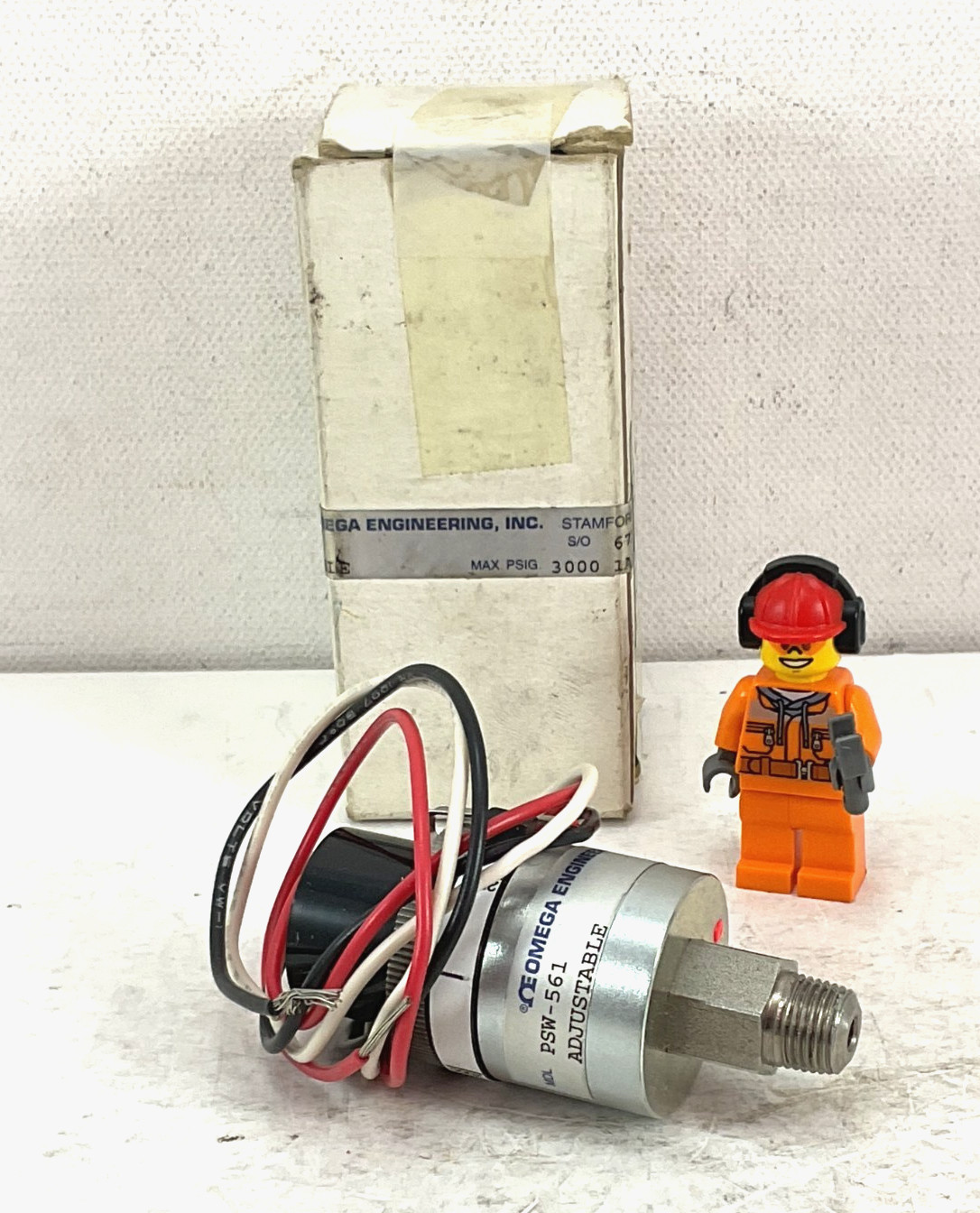 PSW-561 OMEGA *NOS* ADJUSTABLE PRESSURE SWITCH