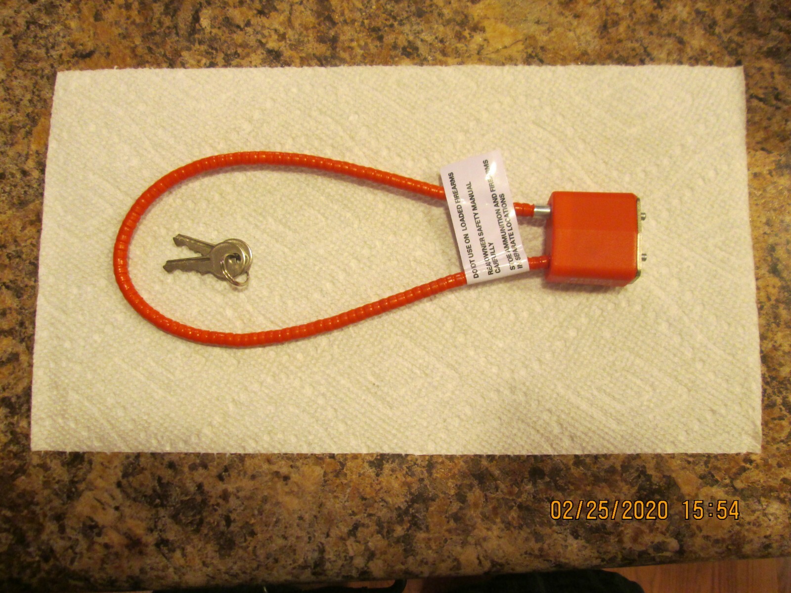 Red Factory Regal  Firearm Safety Cable Lock R15SC3-02T 15"  w/Keys NEW I