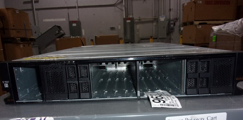 IBM FlashSystem 840 9840 AE1 Flash Storage Array Chassis SEE NOTES
