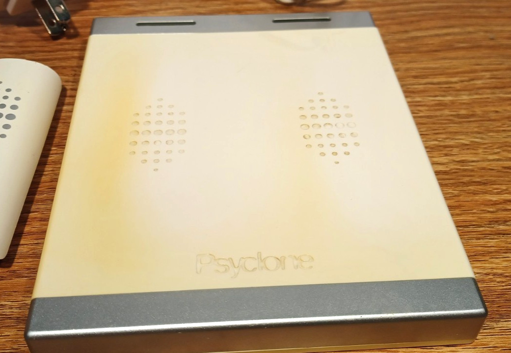 Psyclone PX 6502 Charge Station for Wii Rechargeable Batteries & Pad UNTESTED