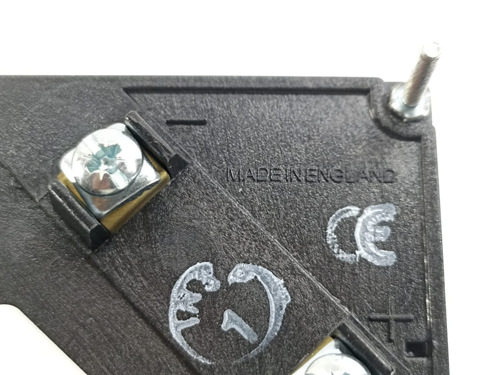 HOBUT VOLTMETER 313-665 SCALE-0-100V DIN 72