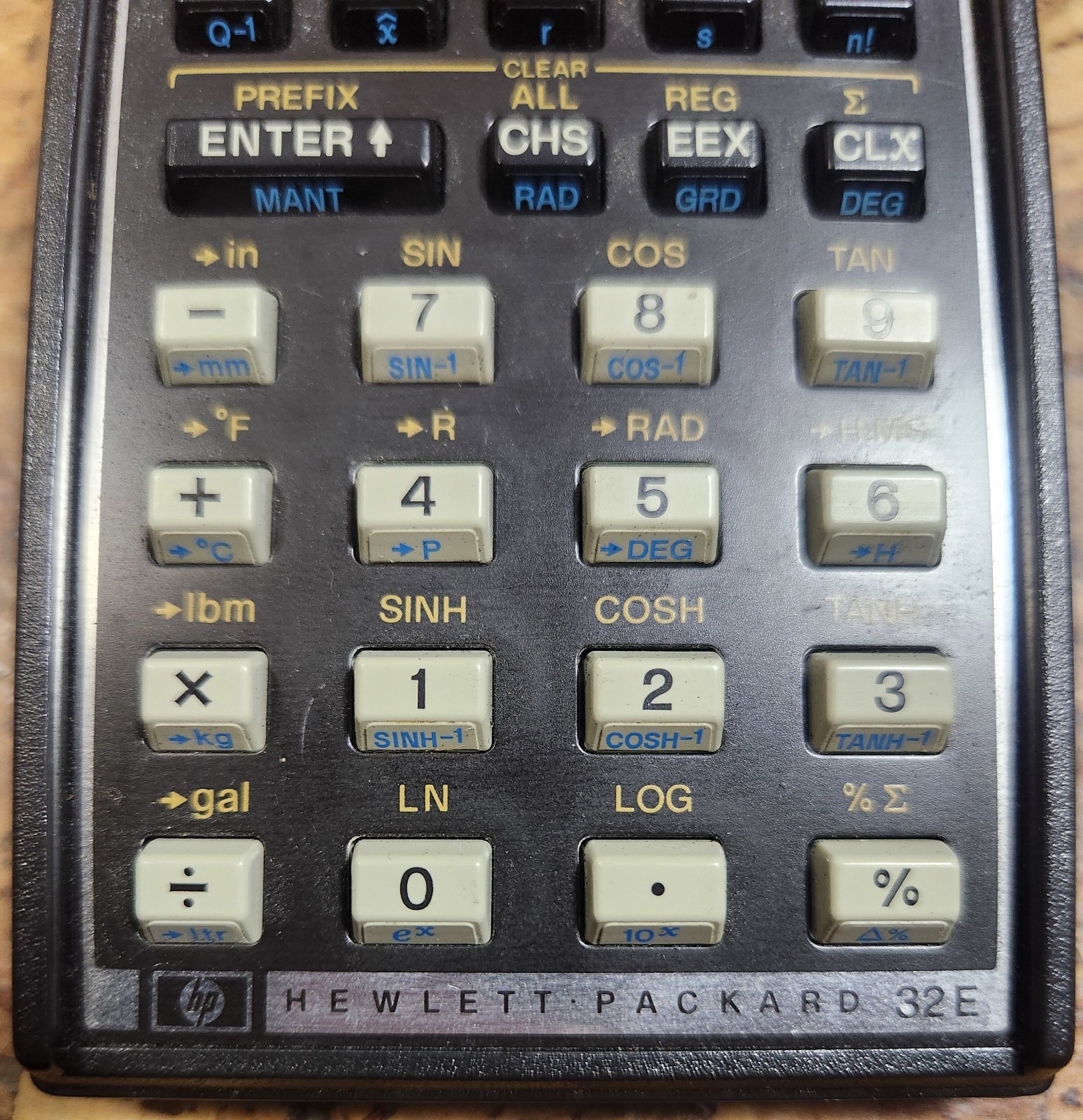 UNTESTED Hewlett-Packard HP 32E Scientific Calculator with case