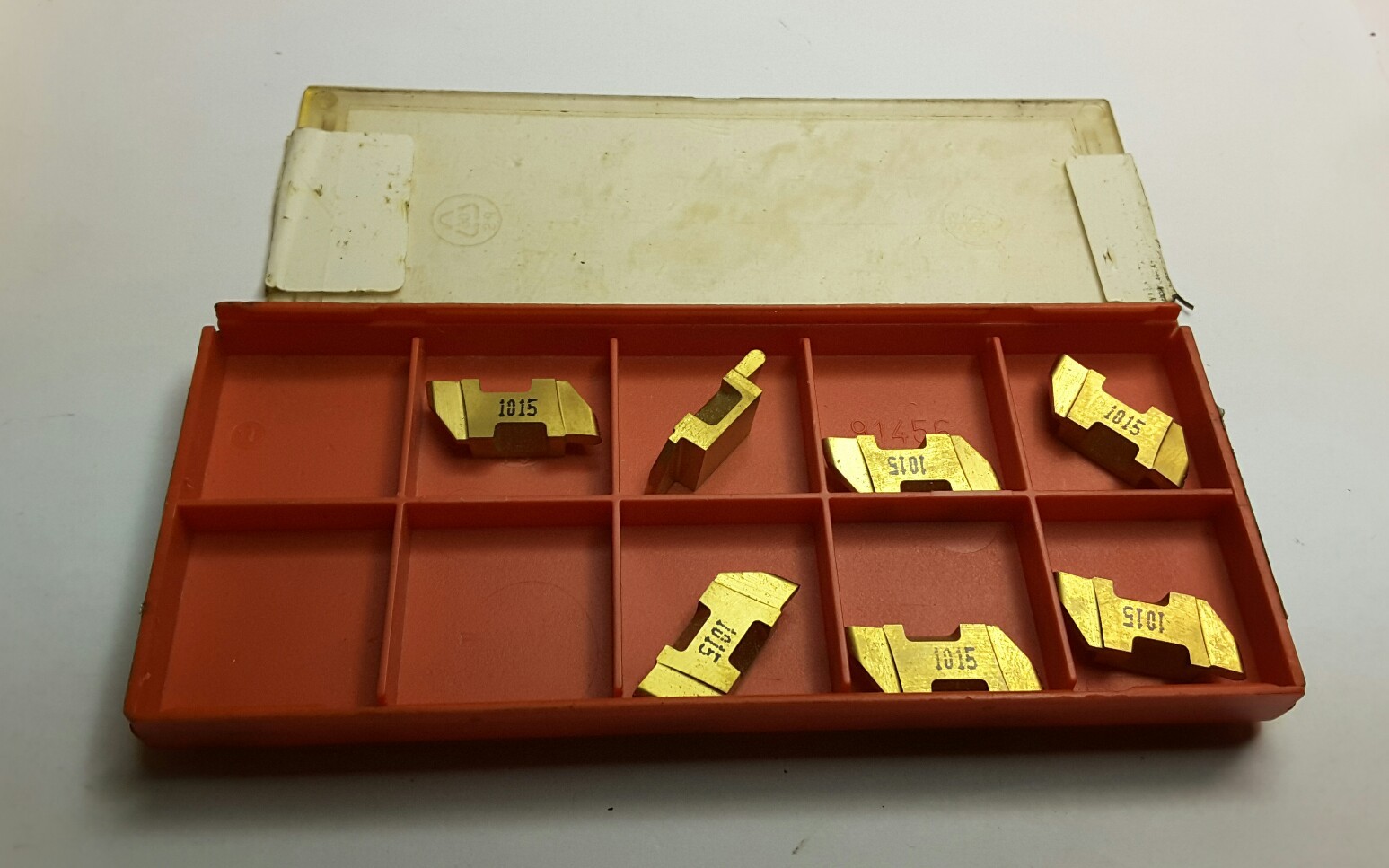 KENNAMETAL  TLRP-3047R   1015 CARBIDE  INSERTS,  7 PCS