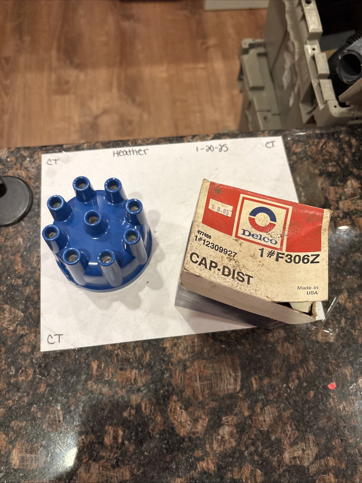 Delco Ford Distributor Cap F306Z 12309927 NOS