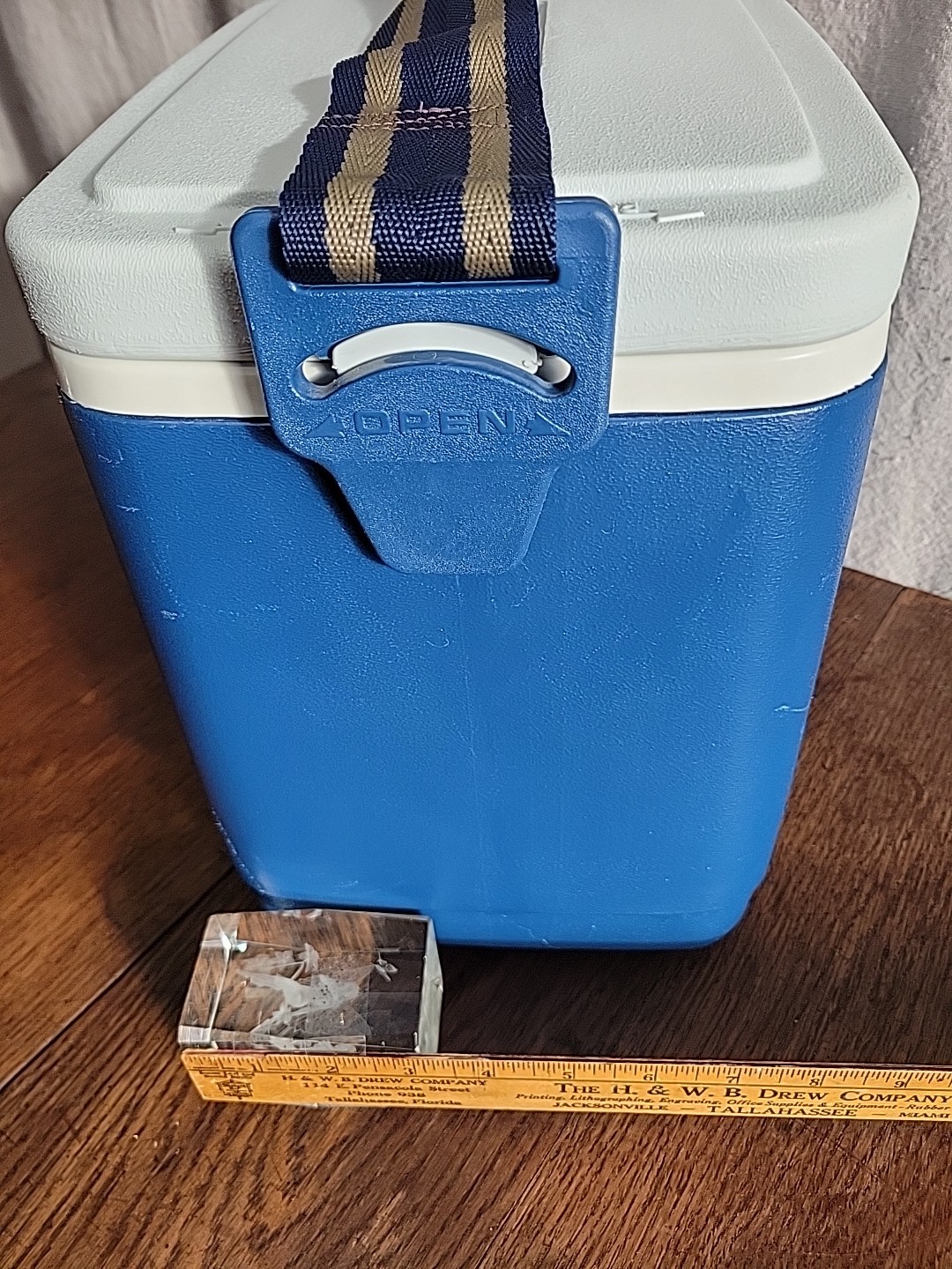 Igloo Tag-Along 10 Shoulder Strap Cooler