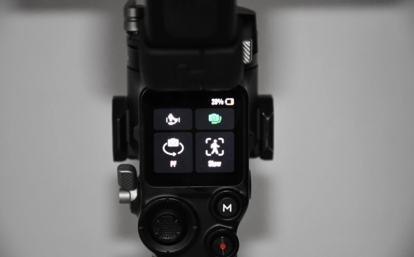 DJI RS 4 Pro Combo 3-Axis Gimbal Stabilizer with Battery & Dual Motors Open Box