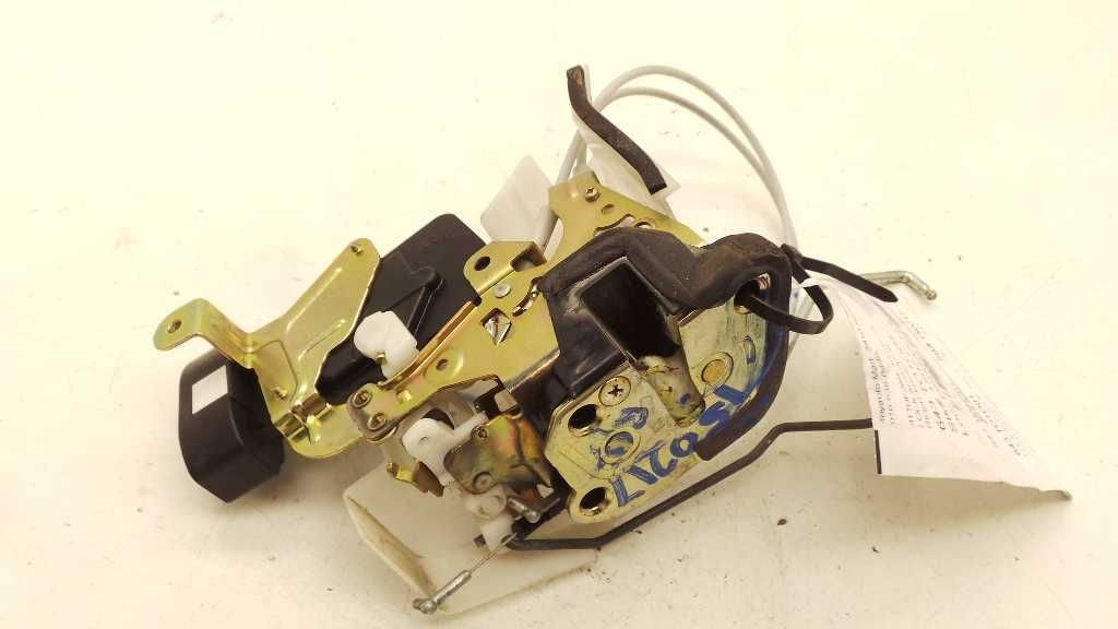 2001 TOYOTA AVALON PASSENGER SIDE FRONT DOOR LOCK ACTUATOR ASSEMBLY