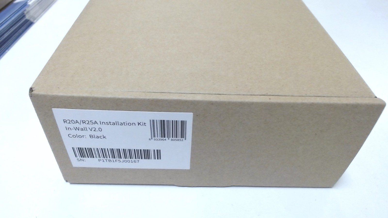 Black Akuvox R20A/R25A in wall Bracket