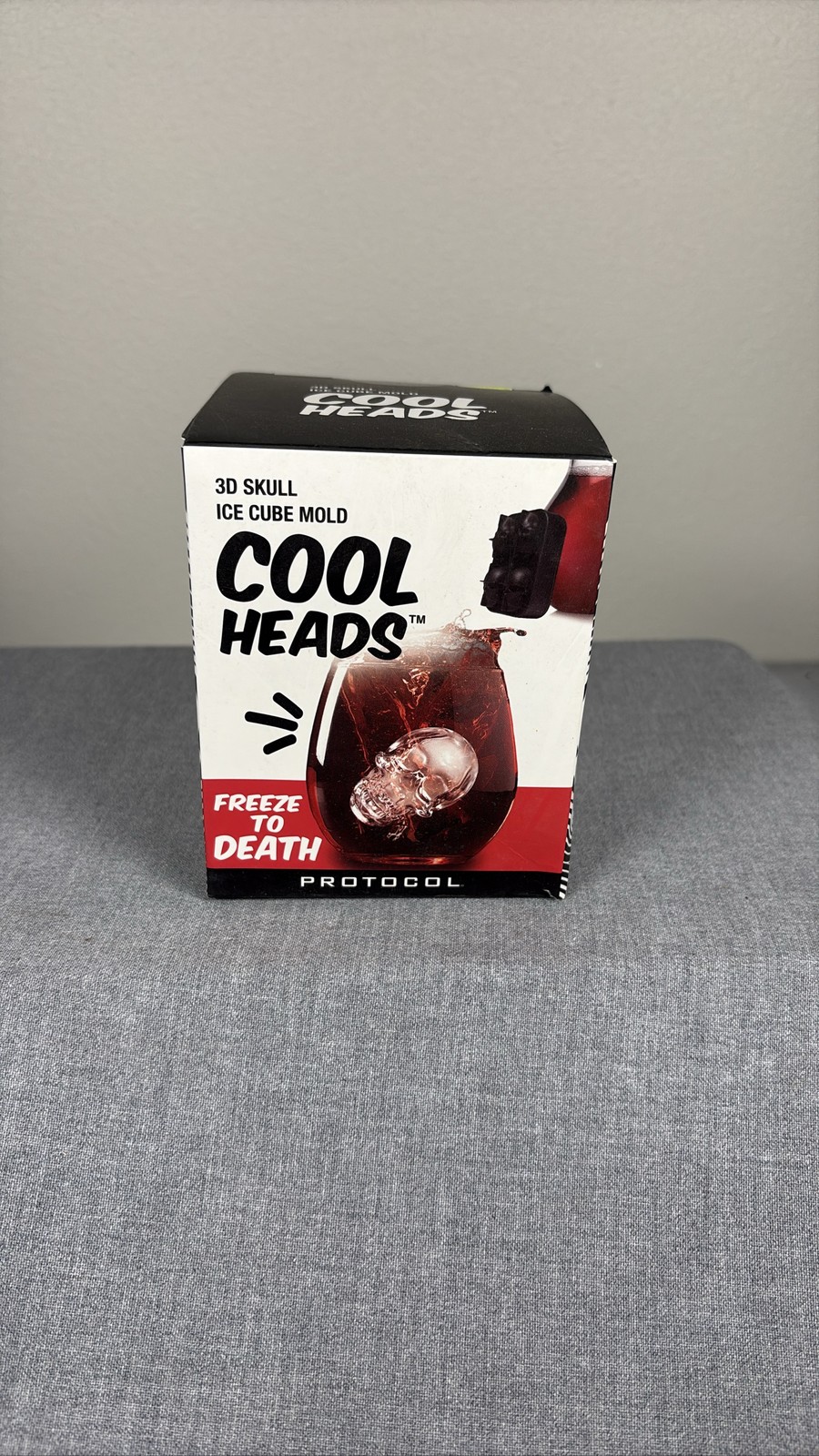 Cool Heads 3D Skull Ice Cube Mold Silicone Tray for Whiskey Cocktails