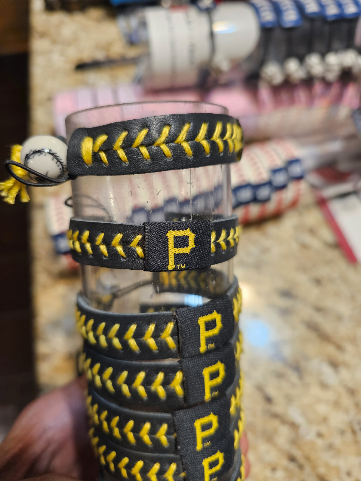 PITTSBURGH PIRATES BLACK MLB BASEBALL BRACELET LEATHER