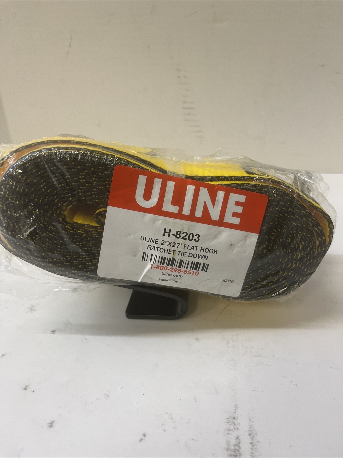 ULINE H-8203 2”x27’ Flat Hook Ratchet Tie Down