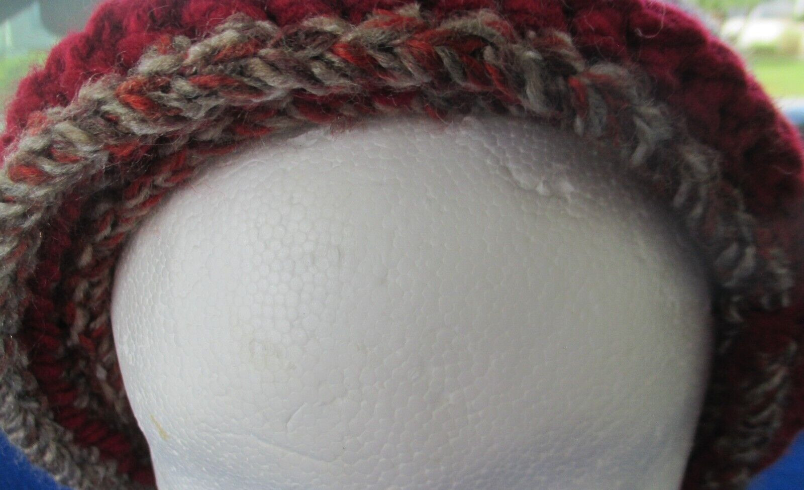 Lady's Crocheted Hat BROWN TWEED with a BURGUNDY Border Acrylic Teen/Adult Sz