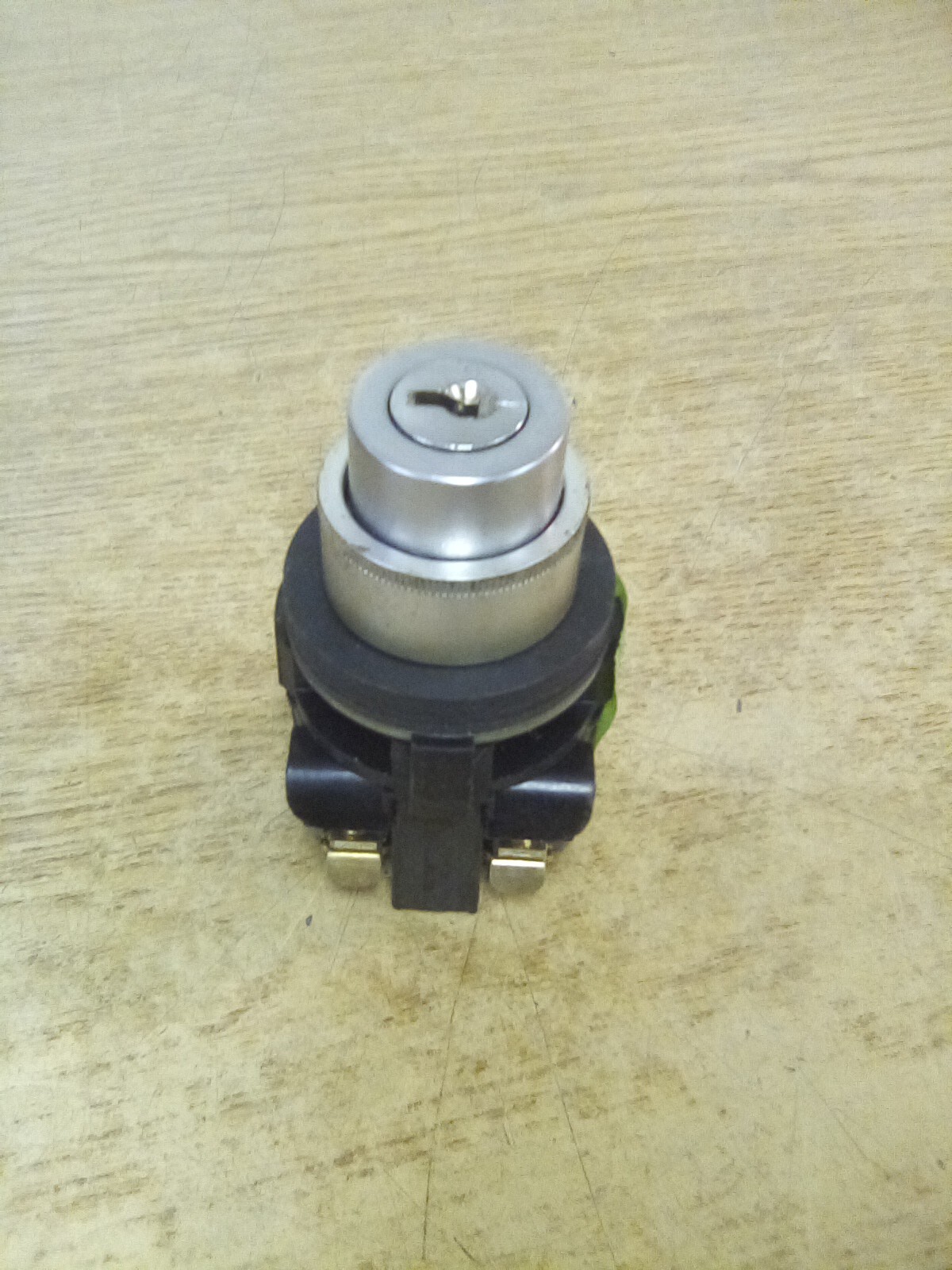 Microswitch Heavy Duty 600Vac Selector Switch "NO KEY"
