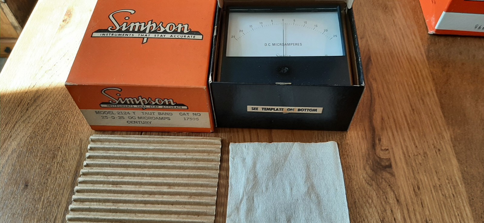 SIMPSON 17596 / Model 2124 T (NEW IN BOX)