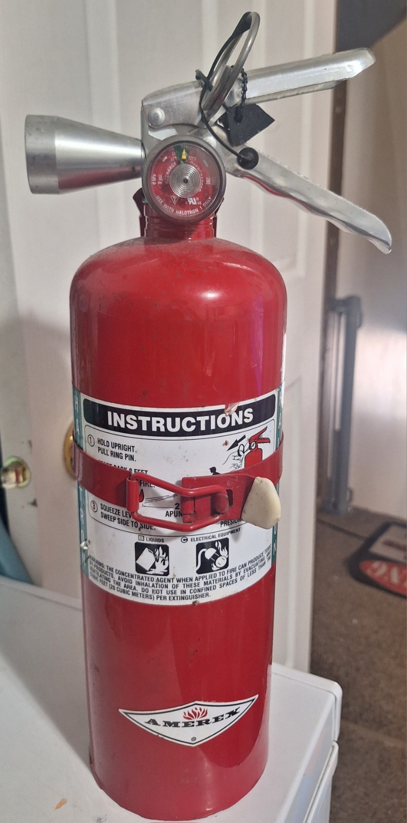 Amerex B386T Fire Extinguisher 5 lb Halotron Clean Agent Class BC  w/ Bracket