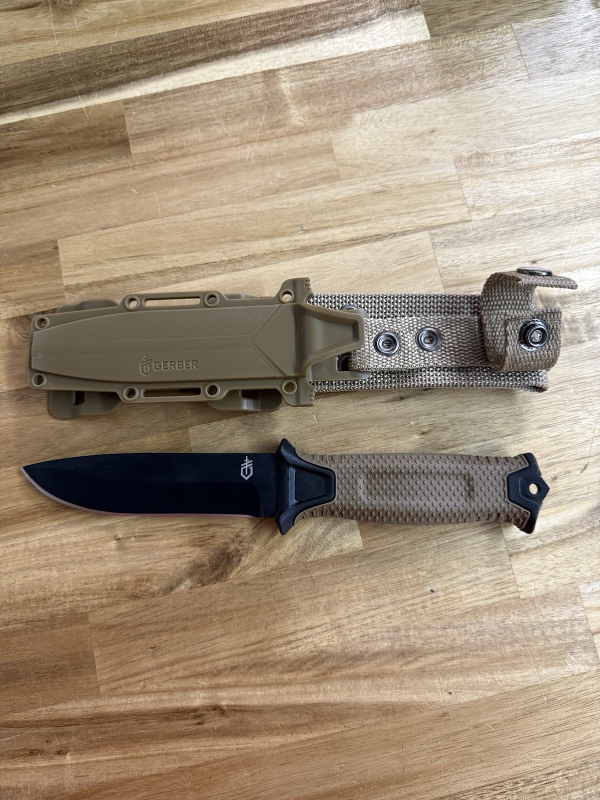 Gerber Strongarm Fixed Blade Fine Edge Knife Modular MOLLE Sheath - Coyote Brown