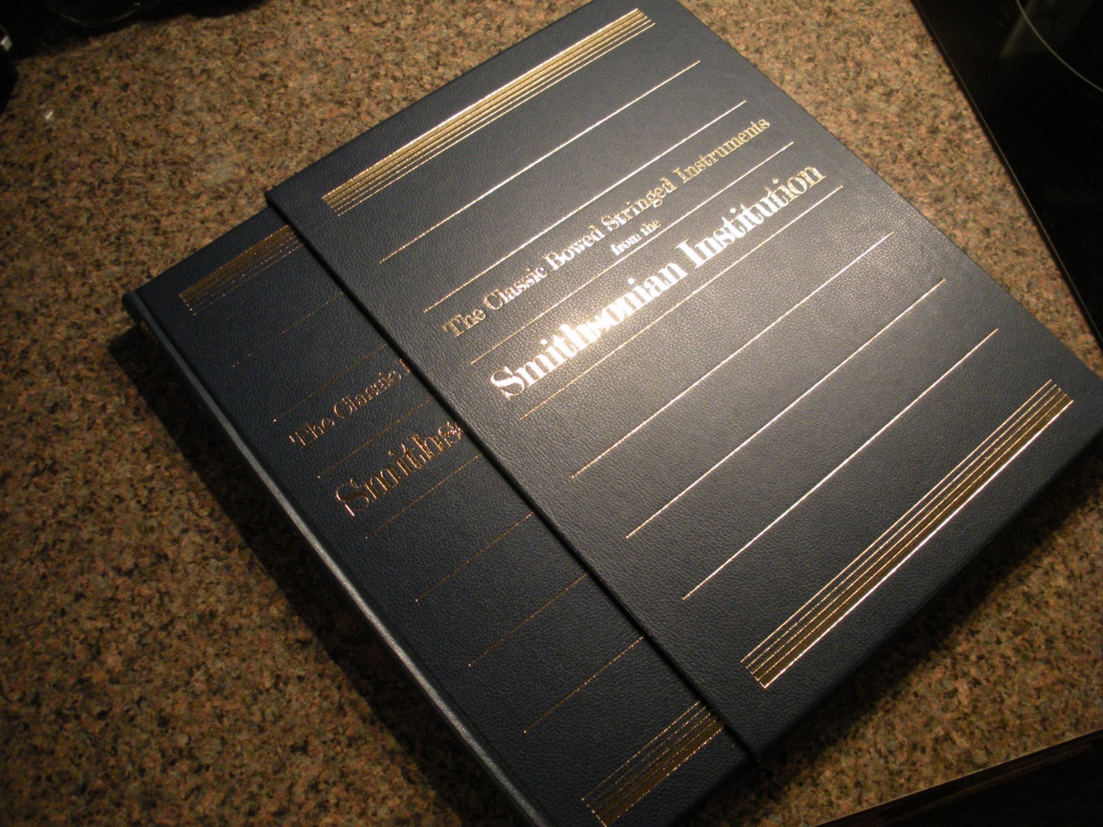 Classic Bowed String Instruments Smithsonian Institution Book 1986, Violins Bows
