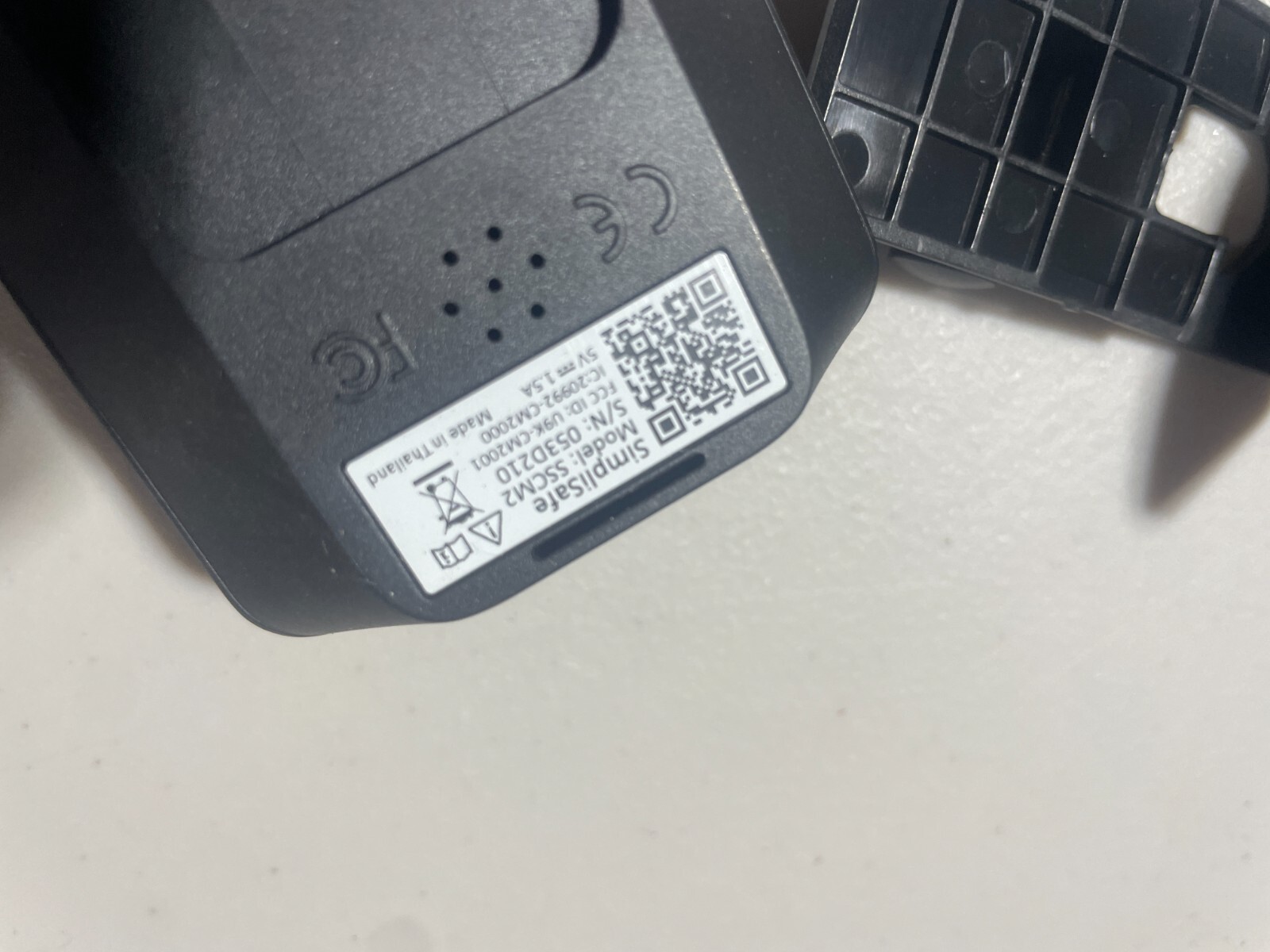SimpliSafe Base Station SSBS3 & Simplisafe SSCM2 camera