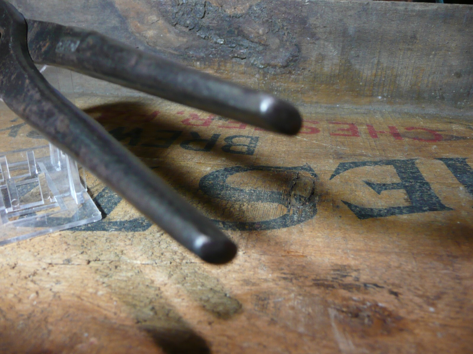 Carlson Parrot Head Battery Pliers.